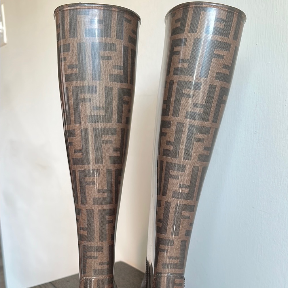 Fendi Tobacco Zucca FF Logo Rubber Wedge Rain Boots | EUC | Women’s Size 36 - Picture 7 of 13